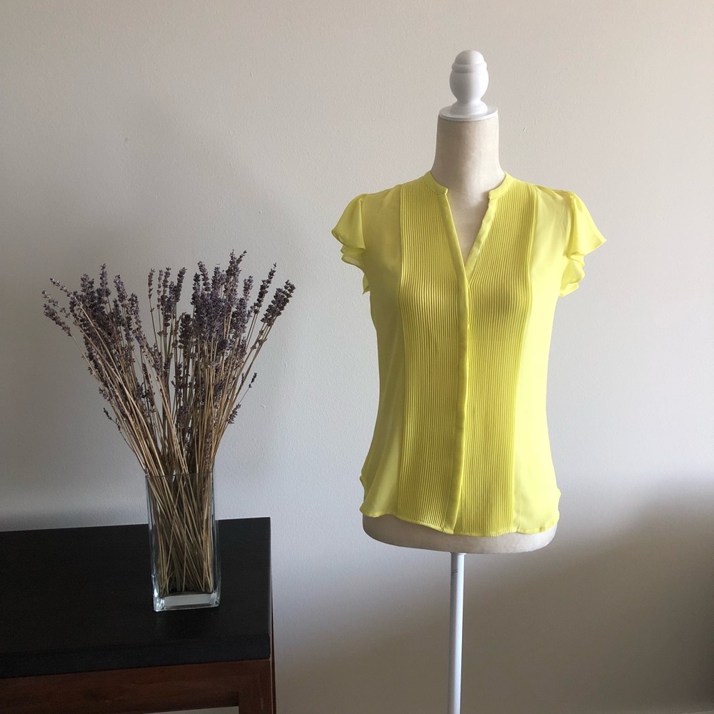 Never worn H&M blouse, size 34, US 4